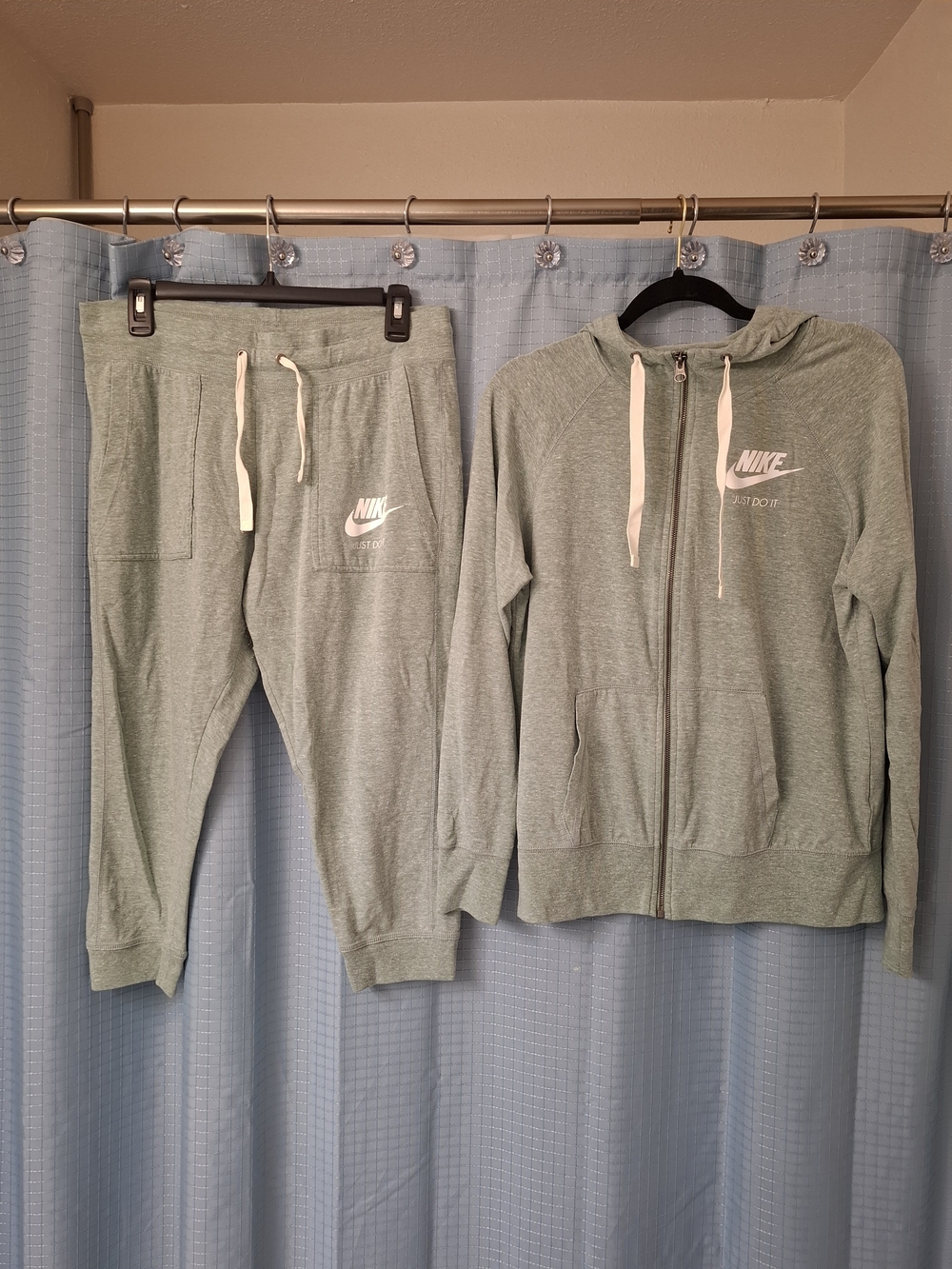 Nike Sage Green Zip Hoodie & Drawstring Joggers Set